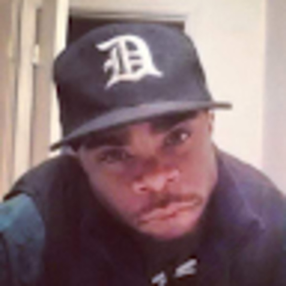 Meet your Posher, Damon - Picture 1 of 1